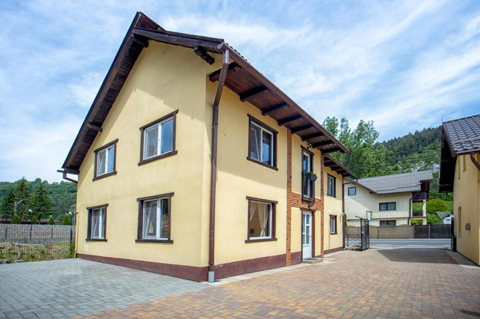 Silver Tree Bran  Exterior photo